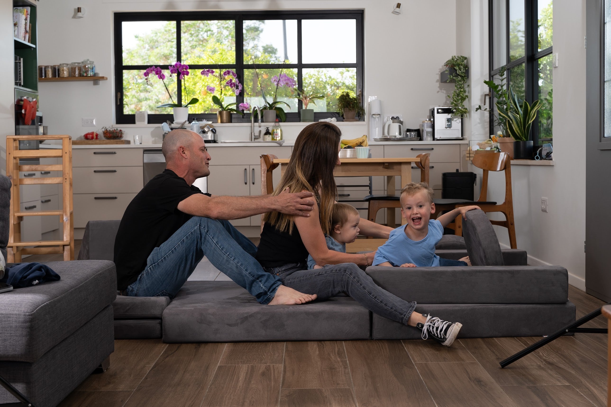 חדר ילדים משותף לשני ילדים: כך תבחרו ספה שמחזיקה שניים